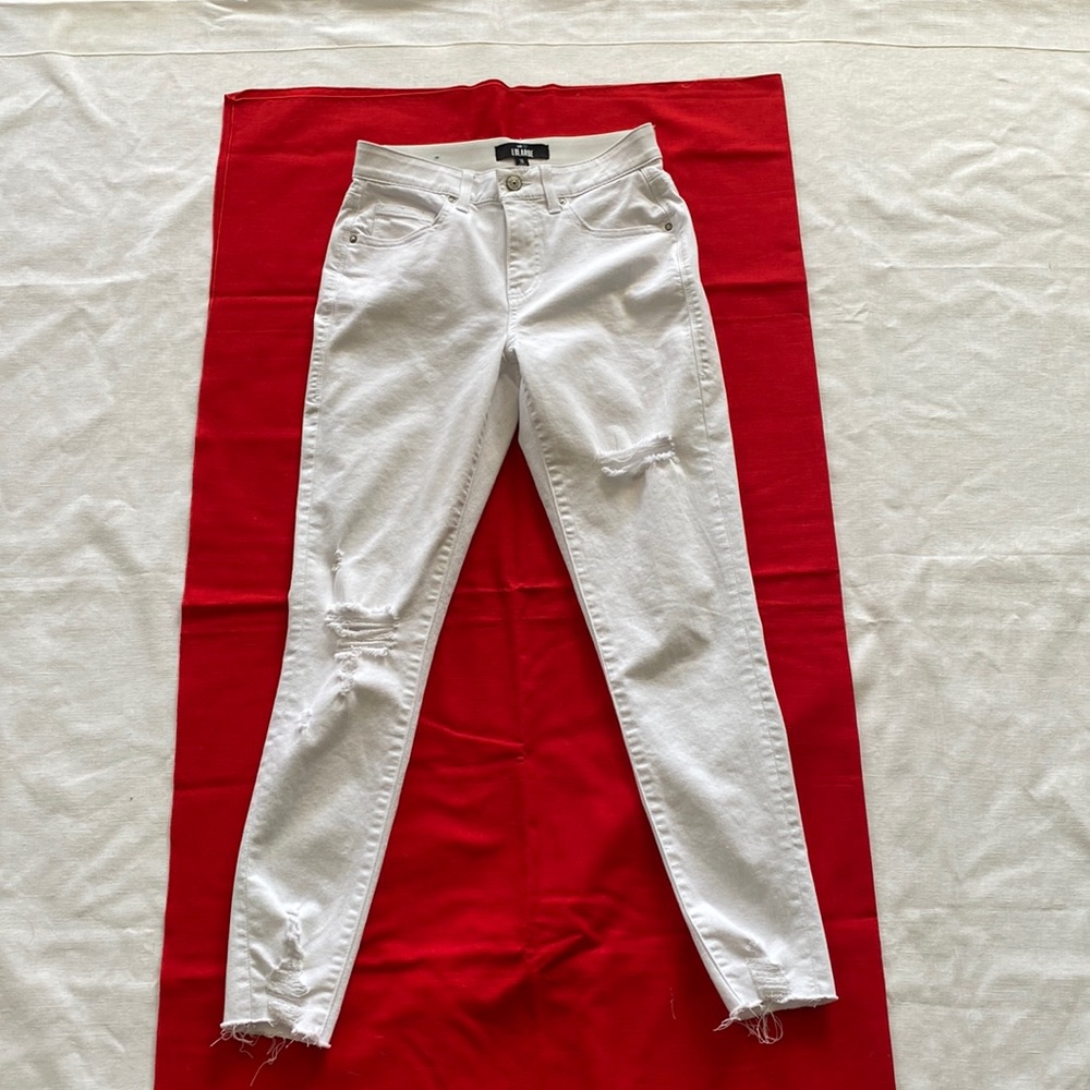 LulaRoe white distressed ankle jeans size 26